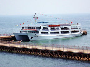 家庭直接联系北戴河旅行社乘高铁G1204